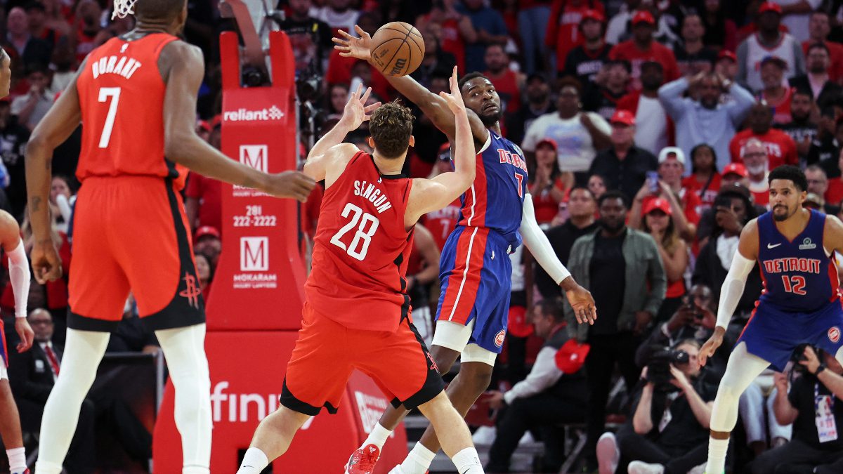 NBA'de Houston Rockets, milli oyuncu Alperen Şengün'ün 17 sayı attığı