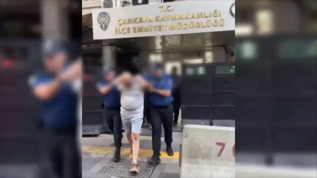 S.Ç.'nin yaya geçidinden yolun karşısına geçtiğini görmesine rağmen hızını azaltmadan
