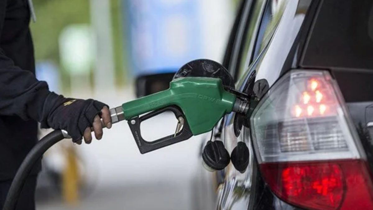 Petrol fiyatlarındaki hareketlilik akaryakıt pompa fiyatlarına yansıyor. Benzin grubuna da