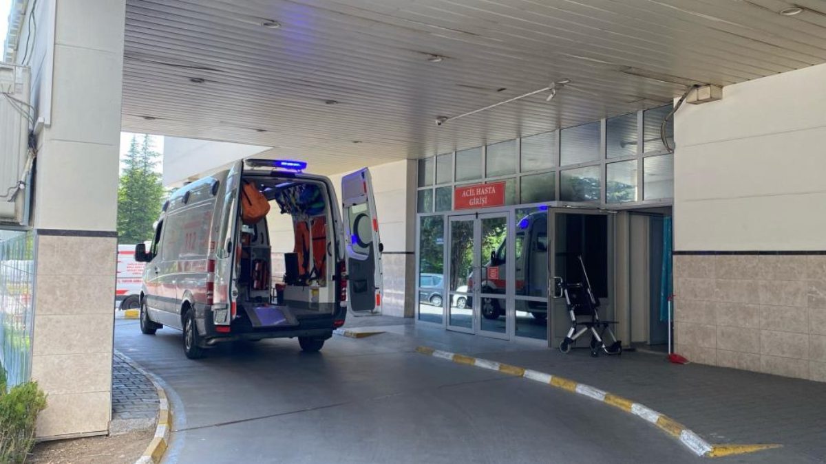 Bolu’da boğaz ağrısı, mide bulantısı ve baş dönmesi şikayetiyle hastaneye