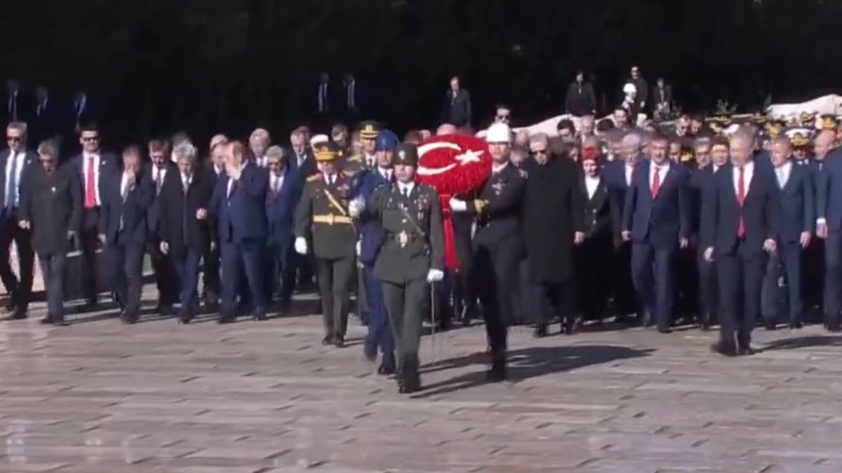 Cumhurbaşkanı Recep Tayyip Erdoğan, 29 Ekim Cumhuriyet Bayramı dolayısıyla Anıtkabir'i
