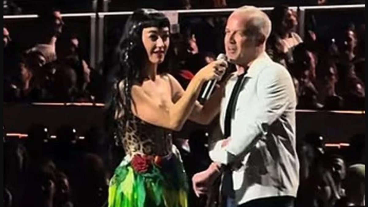ABD'li şarkıcı Katy Perry, son dönemde çok konuşulan Kanada'nın eski