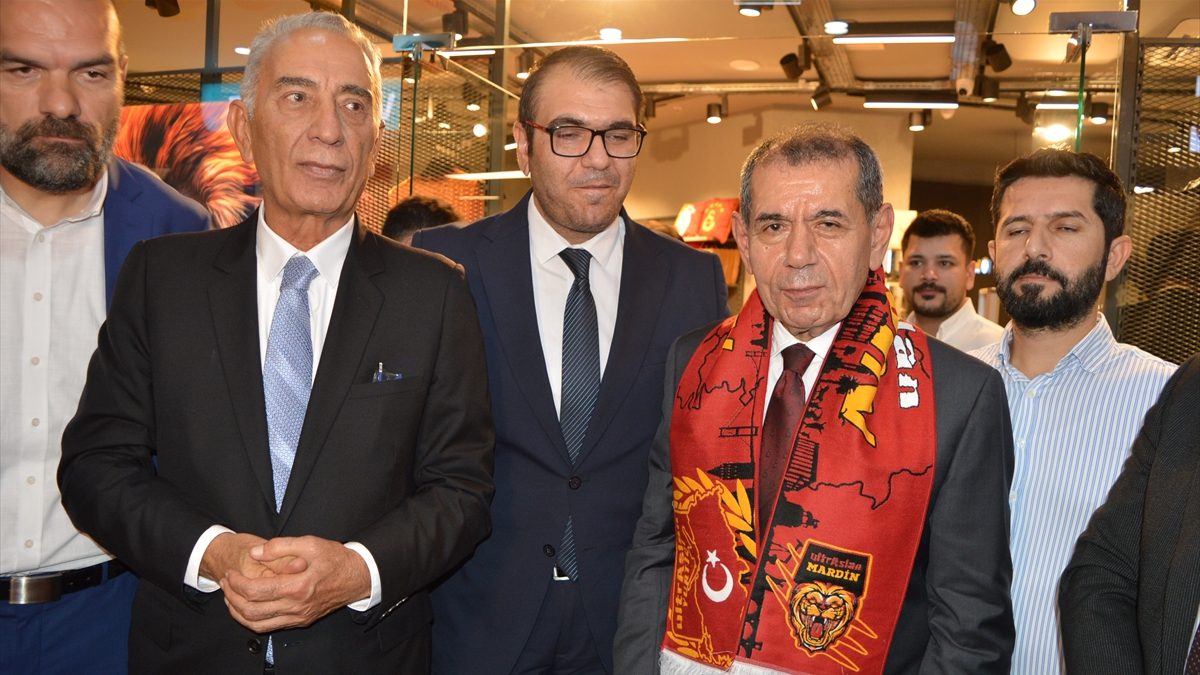 Galatasaray Başkanı Dursun Özbek, Mardin'deki GS Store açılışında "Galatasaray'ı desteklemeye