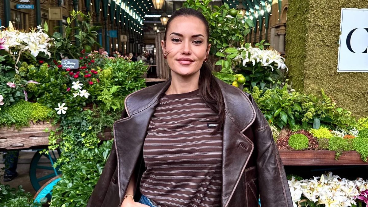 Ekranların en çok kazanan oyuncularından Fahriye Evcen ve Burak Özçivit