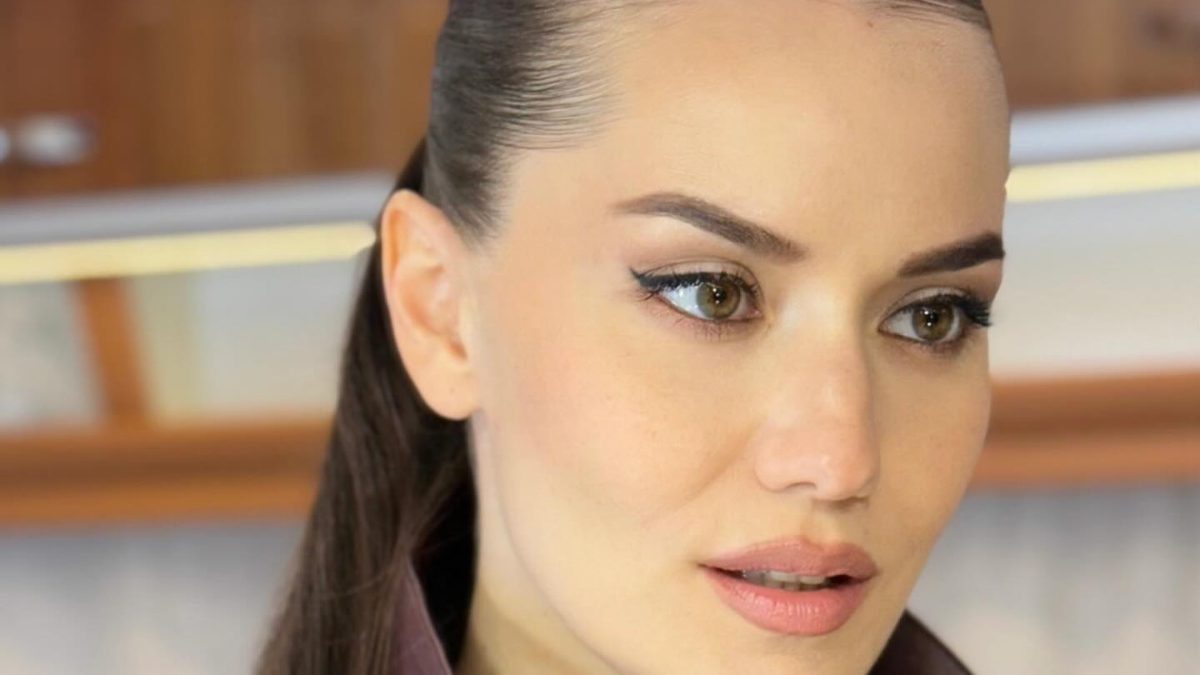 Dizi, film ve markalardan kazandıkları ücretlerle sık sık gündem olan