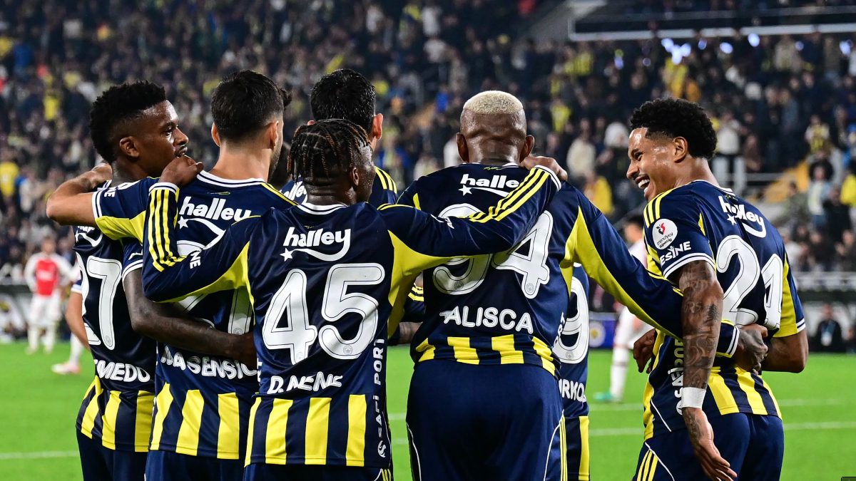 Fenerbahçe, Süper Lig'in 10. haftasında Gaziantep FK ile deplasmanda karşı