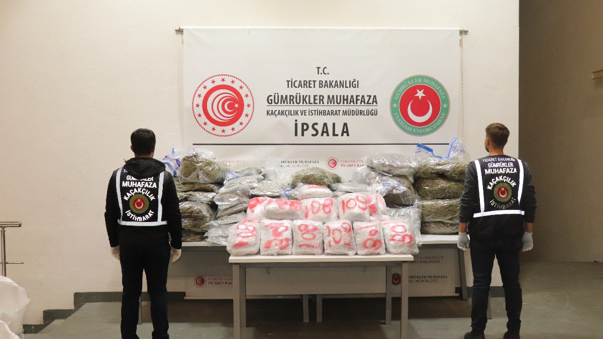 Ticaret Bakanlığı ülkeyi zehir tacirlerinden korumak adına gece gündüz demeden