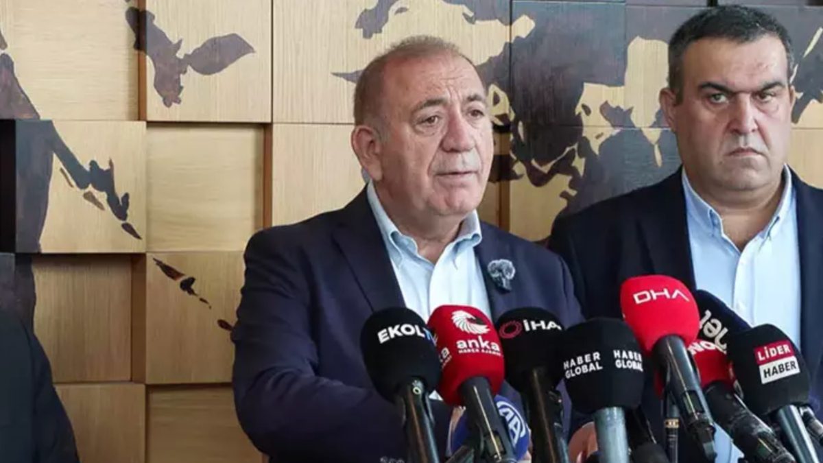 CHP İl Başkanlığı görevlendirilen Gürsel Tekin, yolsuzluk ve iftira olarak