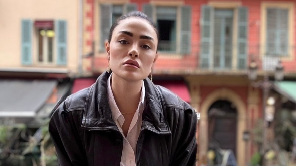 Dilna Çıtak, babasıyla davalık olan ağabeyi Ahmet Tatlıses’le çekilmiş fotoğrafını