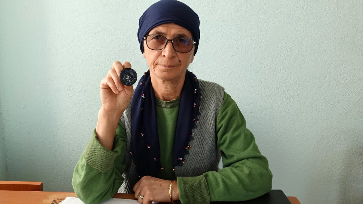 250 nüfuslu Yeşilada Mahallesi'nde 2009'da muhtar seçilen Şükriye Kılınç (59),