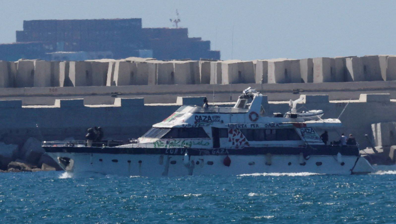 Küresel Sumud Filosu, İsrail’in gözaltına aldığı aralarında 4 Fransız milletvekilinin