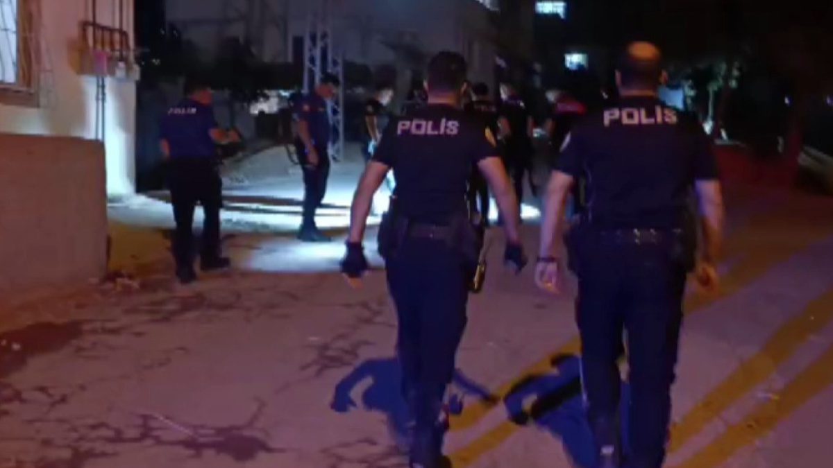 Dulkadiroğlu ilçesinde düzenlenen asker eğlencesi, gençlerin hüzünlü veda anlarını kanla