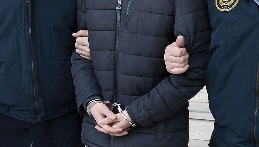 Karaman'da jandarmanın yaptığı uygulamalarda çeşitli suçlardan aranan 7 kişi tutuklanırken,
