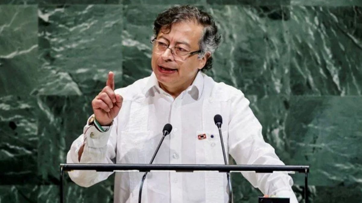 Kolombiya Cumhurbaşkanı Gustavo Petro, ABD'nin Kolombiya sahillerine bakan Pasifik Okyanusu