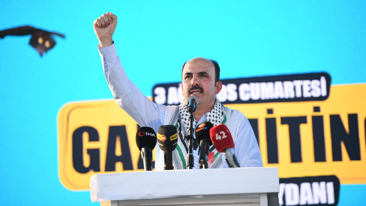 Gazze Şeridi'nde soykırım suçu işleyen İsrail, bölgeye yardımların girişine de