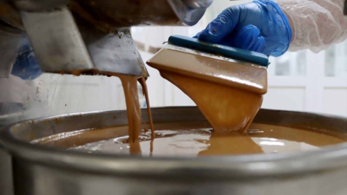 Tahin, vücuda enerji veren ve kalp ile kemik sağlığını destekleyen