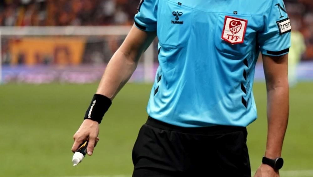 Hakemlere bahis soruşturması sonrası gözler alacakları cezalara ve maçların akıbetine çevrildi.