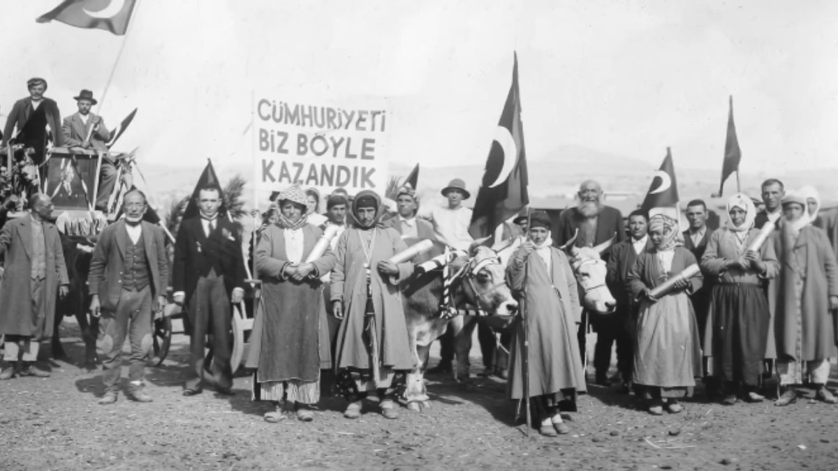 Milli Eğitim Bakanlığı (MEB), Bakanlık arşivinden ve farklı kaynaklardan alınan