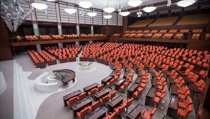 Yeni yasama dönemi bugün başlıyor. Meclis Başkanı Numan Kurtulmuş’un yöneteceği özel oturumda