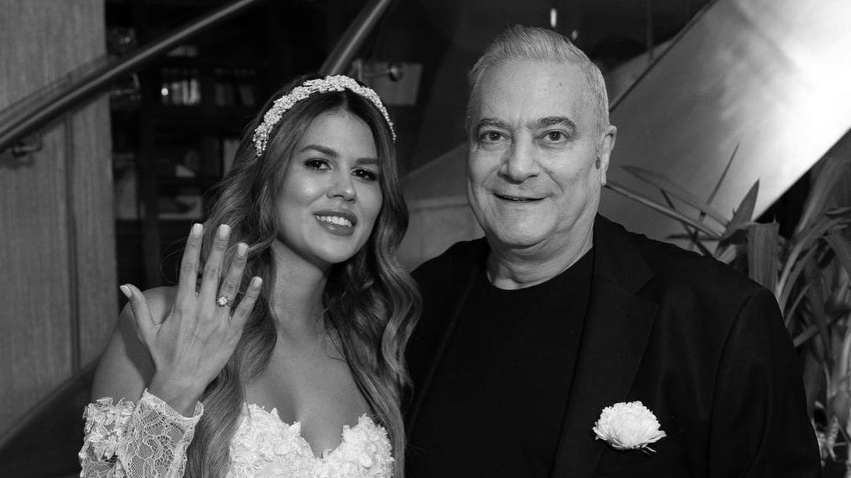 68 yaşında bir kez daha damat olan ünlü şovmen Mehmet