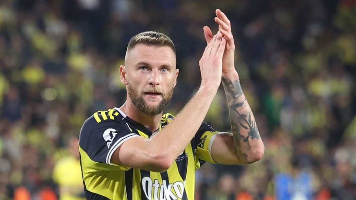Fenerbahçe kaptanı Milan Skriniar, milli takım arasında açıklamalarda bulundu. Tecrübeli