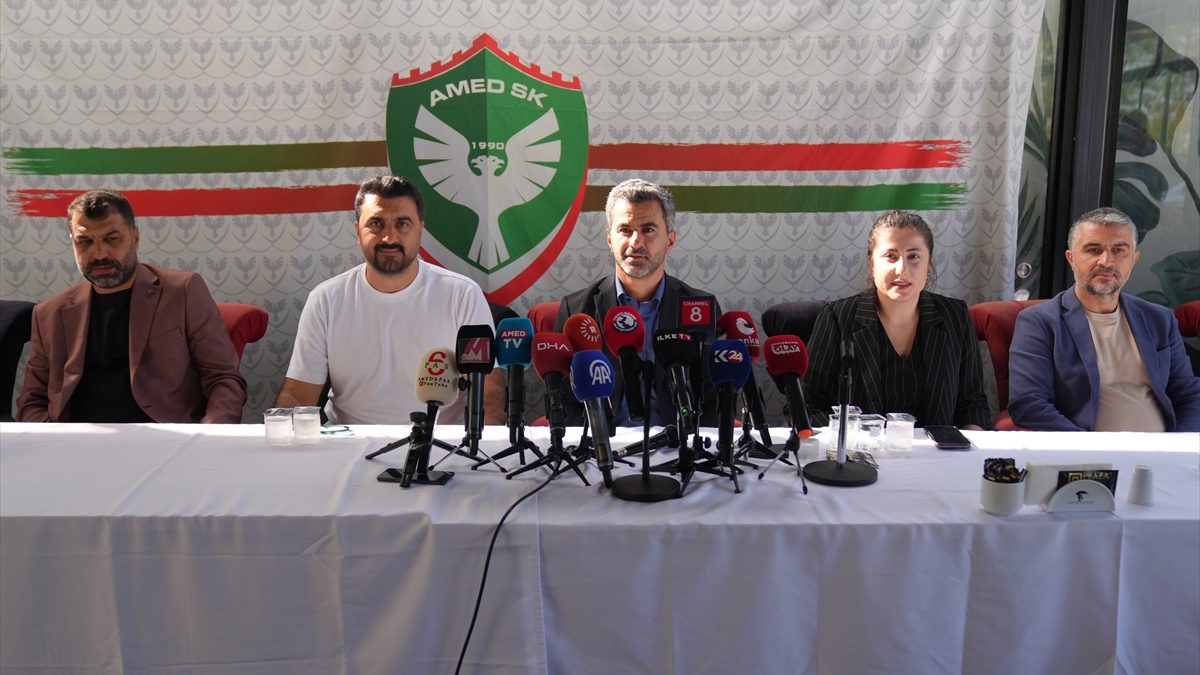 Amed Sportif Faaliyetler Kulübü Başkanı Nahit Eren, "Amed Sportif Faaliyetler'in