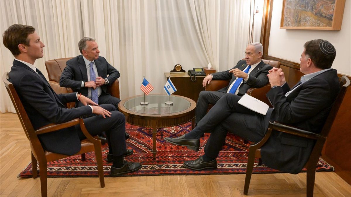 İsrail Başbakanı Binyamin Netanyahu, Hamas ile ateşkesin oylanacağı kabine toplantısı