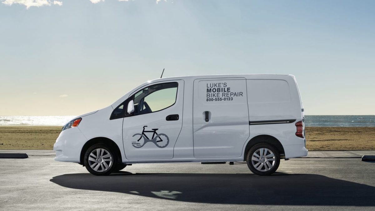 Nissan, ABD'de yakıt pompası sigortasında kısa devre riskinin motorun aniden