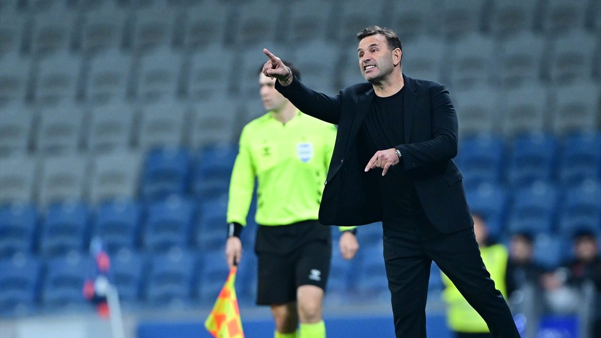 Galatasaray Teknik Direktörü Okan Buruk, Başakşehir maçının ardından "İki takım