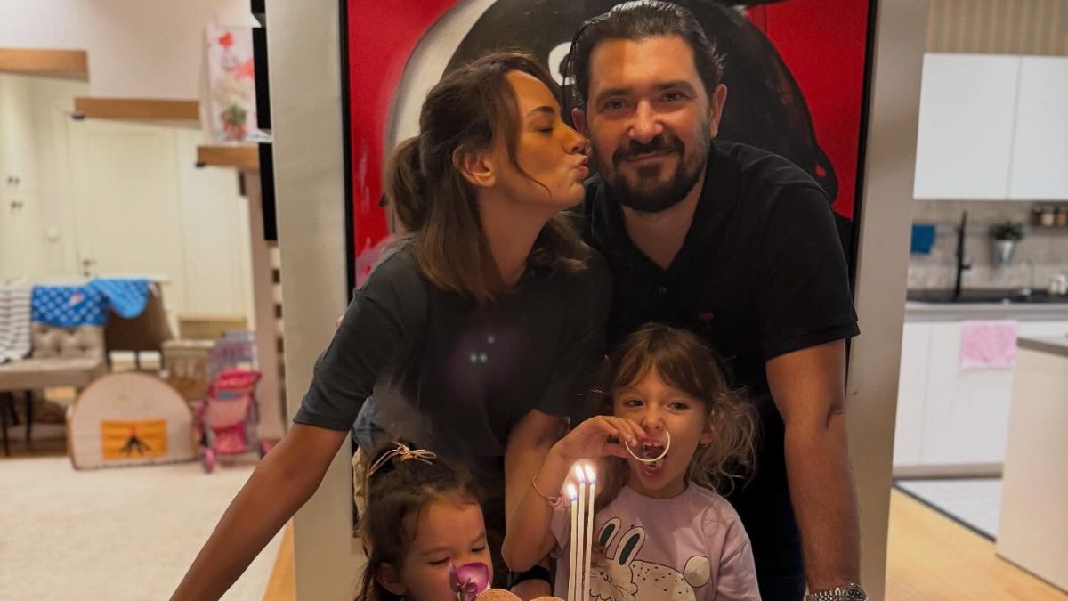 Ekranların ve reklamların aranan yüzlerinden oyuncu Seda Bakan, sosyal medya