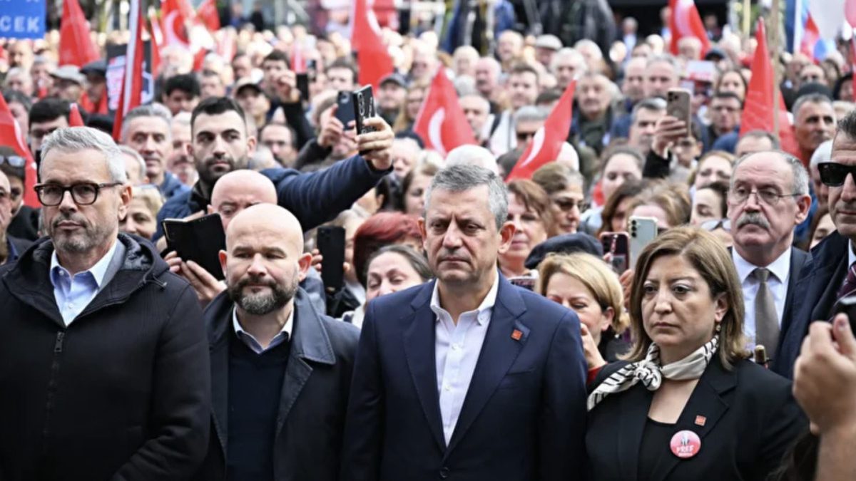 CHP Genel Başkanı Özgür Özel’in Brüksel’de düzenlediği “Millet İradesine Sahip