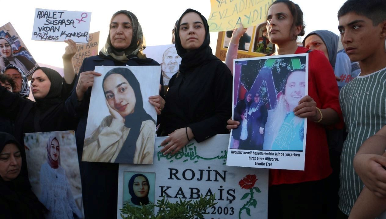 Van'da kaybolduktan 19 gün sonra cansız bedeni bulunan Rojin Kabaiş,