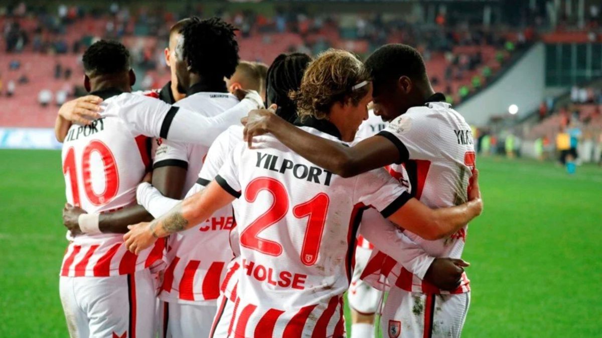 Samsunspor, UEFA Konferans Ligi'nin ikinci haftasında sahasında Ukrayna temsilcisi Dinamo