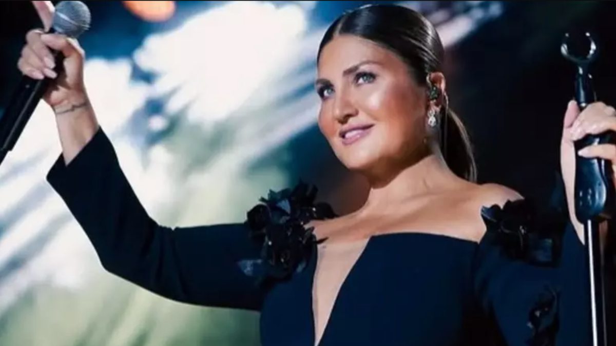 Ünlü şarkıcı Sibel Can'ın büyük oğlu Engincan Ural baba oldu.