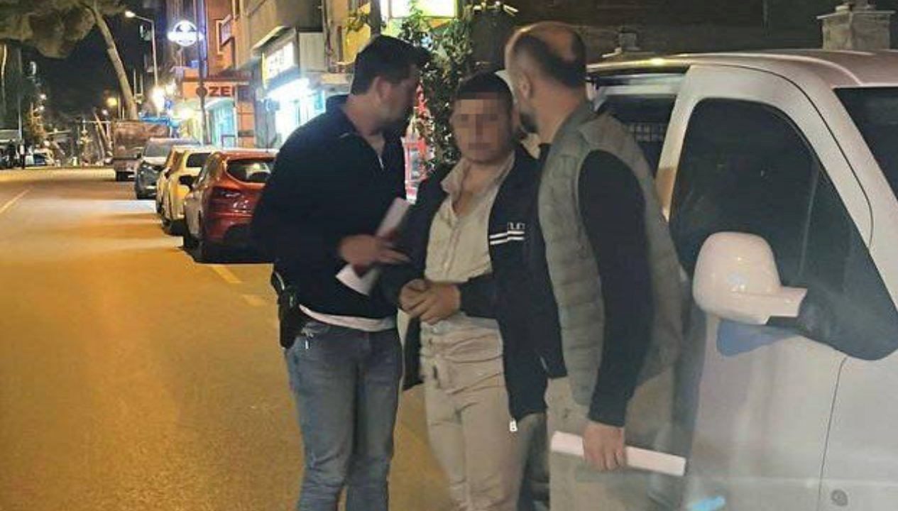 Aydın'ın İncirliova ilçesinde alacak verecek meselesi nedeniyle çıkan silahlı kavgada, olayla