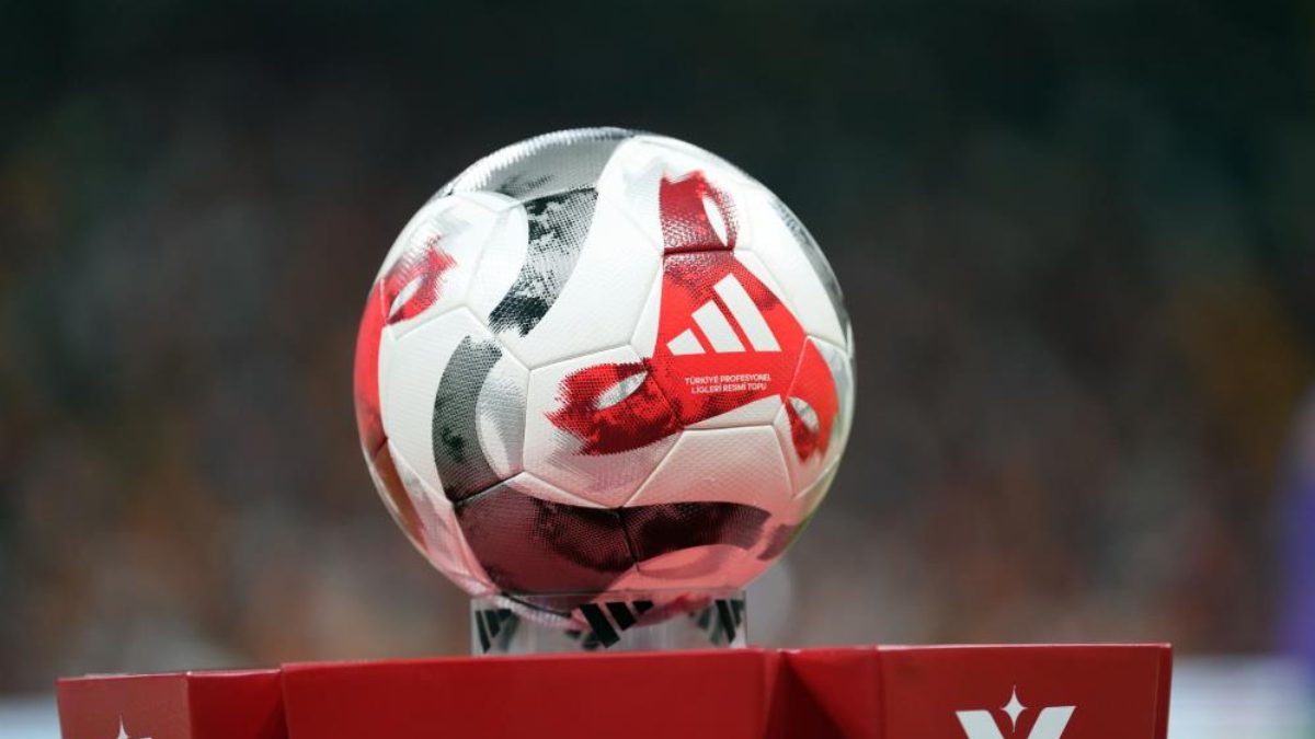 Süper Lig’de 11. hafta yarın oynanacak RAMS Başakşehir - Kocaelispor