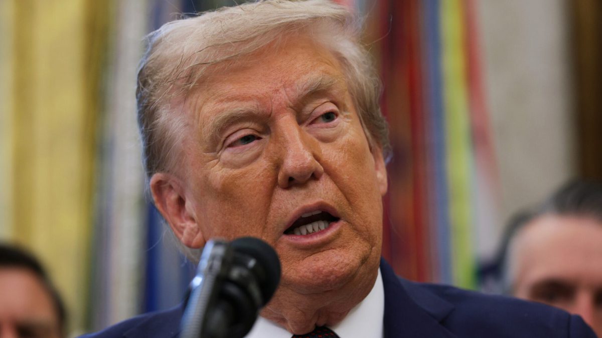 ABD Başkanı Donald Trump, dolandırıcılık suçundan 7 yıl 3 ay