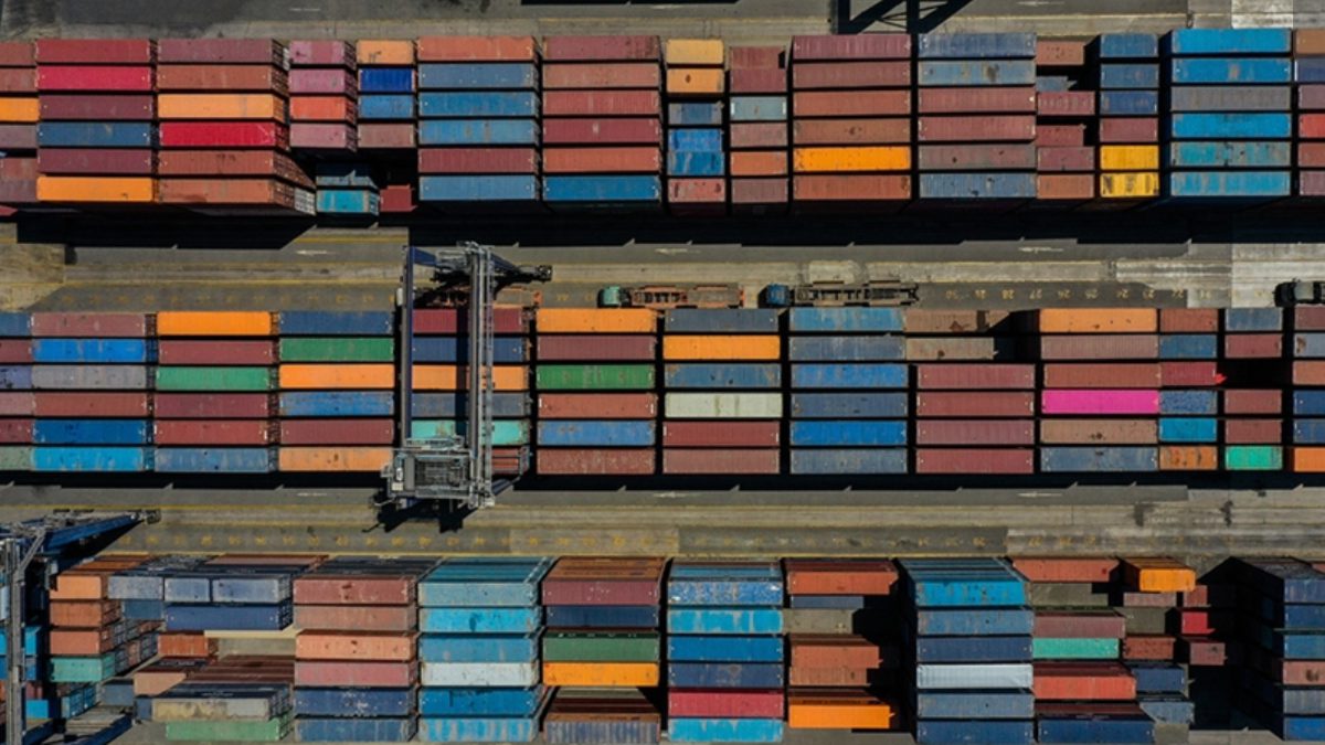 Türkiye'nin TDÖ üyesi ülkelerle toplam ticaret hacmi artmaya devam ediyor.