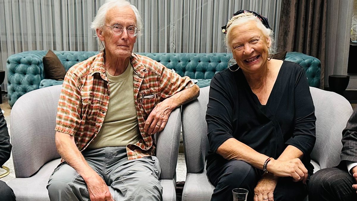 Emekli olduktan sonra dünya turuna çıkarak 50 ülke gezen Amerikalı