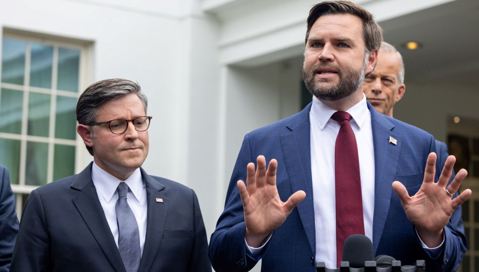 Dünya'nın dikkati Gazze Şeridi'ndeki savaşı sona erdirmek amacıyla bugün Mısır'da