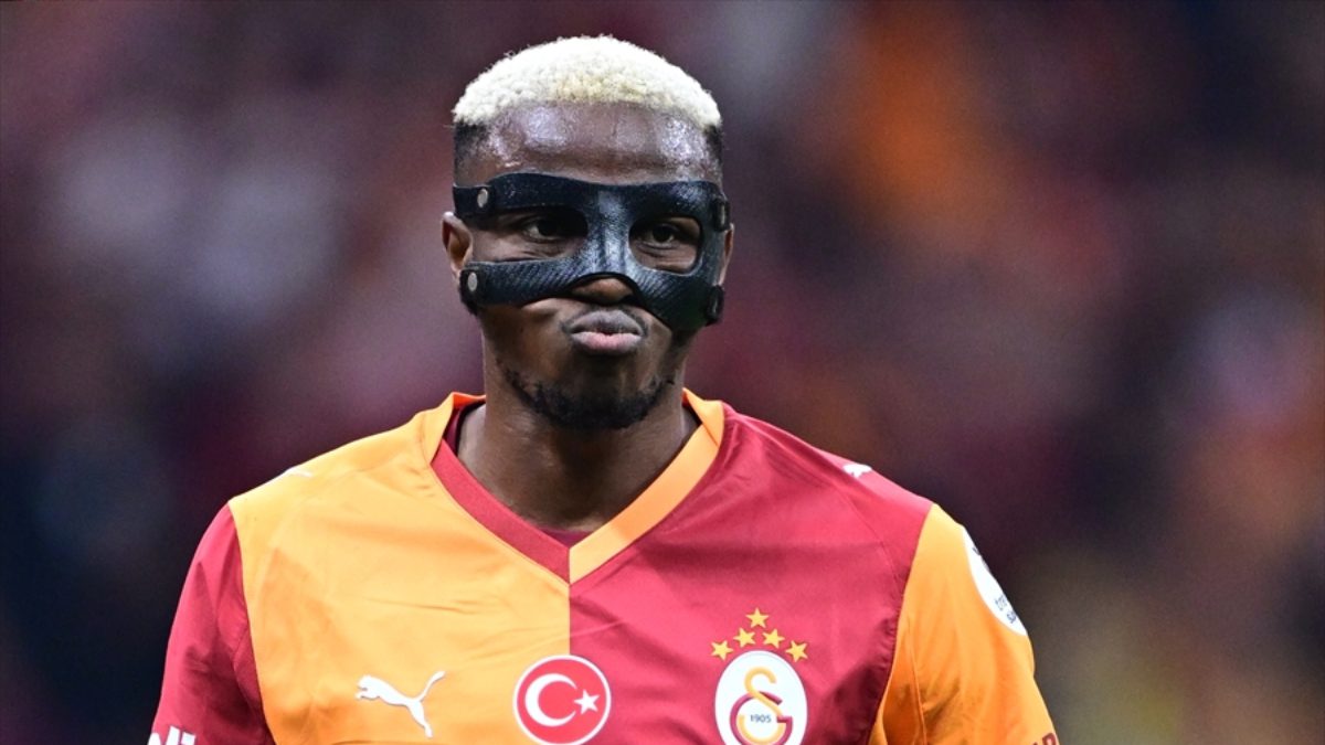 Galatasaray'ın yıldız ismi Victor Osimhen, sosyal medyadan "Gözyaşlarınızı buraya bağışlayın"