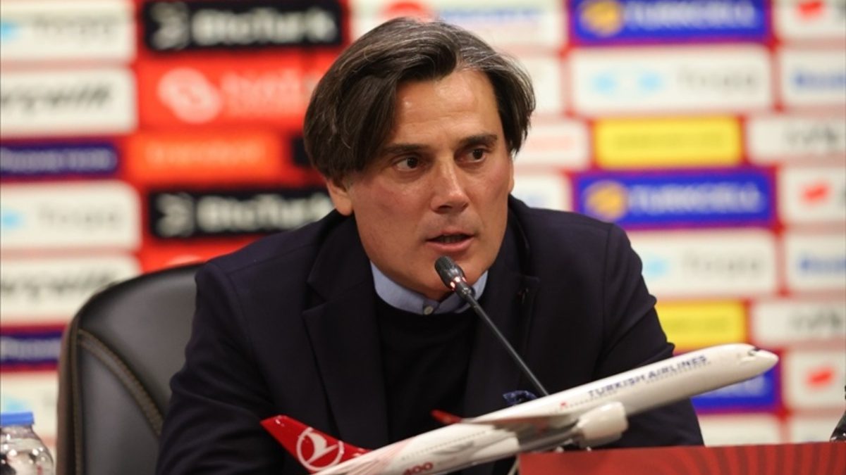 A Milli Futbol Takımı Teknik Direktörü Vincenzo Montella, milli kaleci
