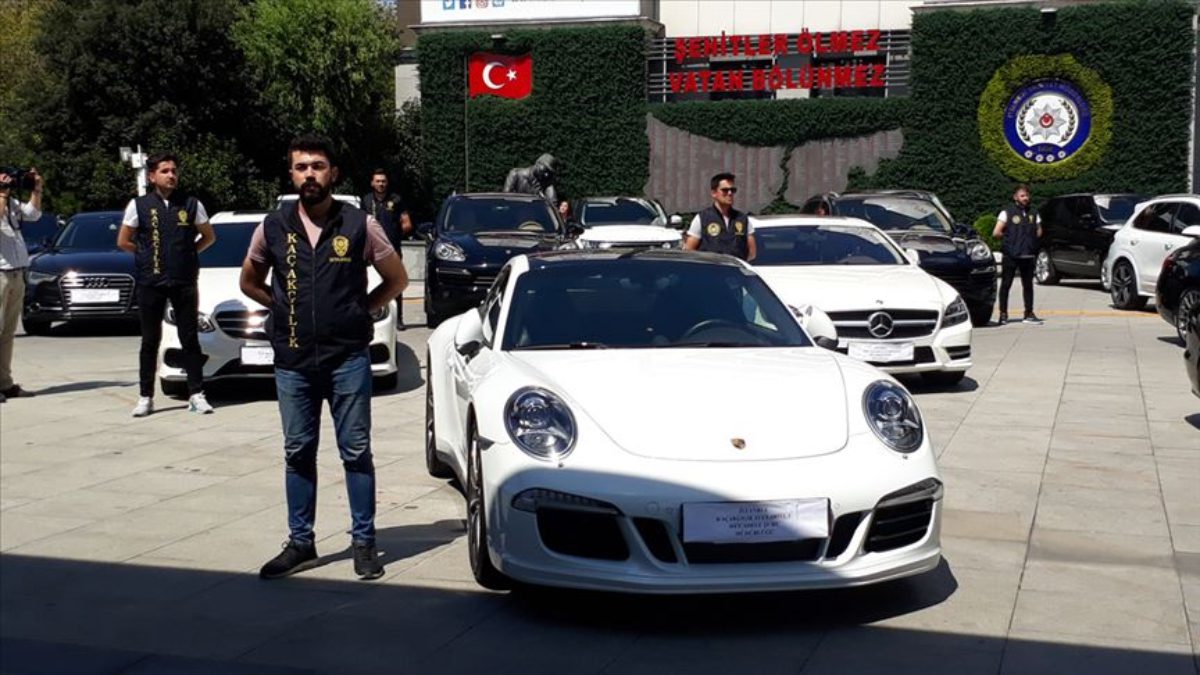 Ticaret Bakanlığı, taşıt kaçakçılığıyla mücadeleyi kararlılıkla sürdürdüğünü belirterek, yıl içinde