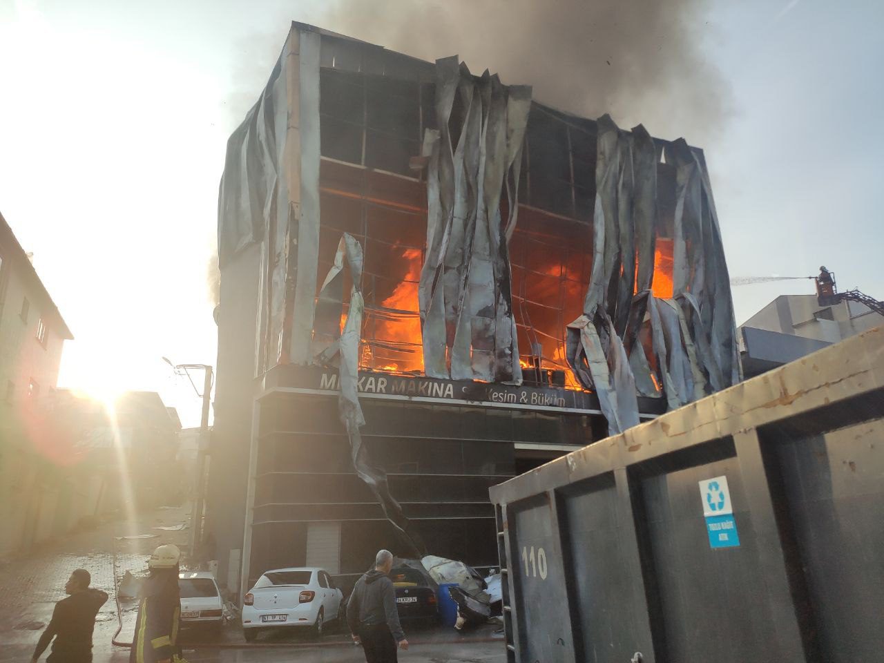 Kocaeli’nin Dilovası ilçesinde 7 işçinin yaşamını yitirdiği parfüm dolum tesisinin