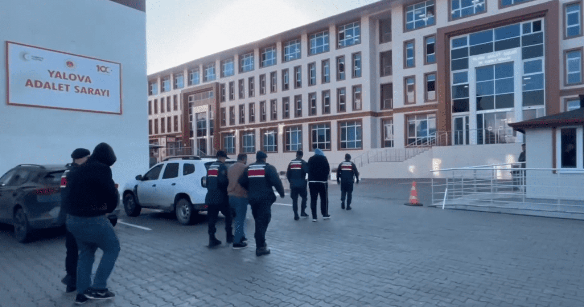 İçişleri Bakanı Ali Yerlikaya,  son iki haftada 9 ilde