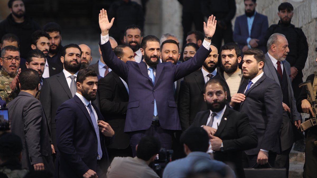 Suriye Cumhurbaşkanı Ahmed Şara, Halep’in rejimden kurtarılmasının yıl dönümünde, 'Halep