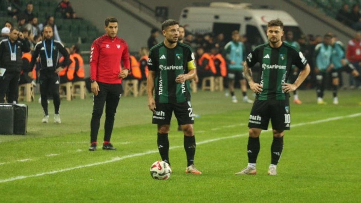 Kocaelisporlu oyuncu Ahmet Oğuz, Gençlerbirliği maçının ardından yaptığı açıklamada, "Kornerde