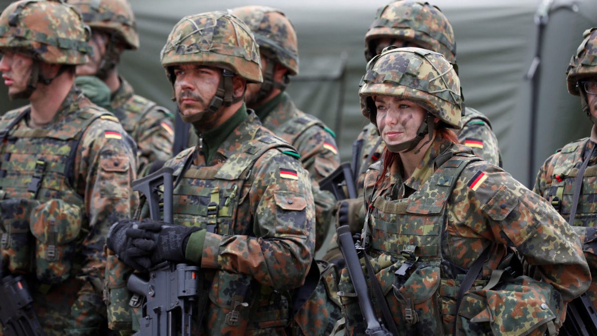 Ülkede koalisyon partilerinin Meclis Grupları gönüllülük esasına dayanan ancak yeterli