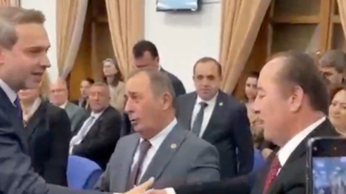 Enerji ve Tabii Kaynaklar Bakanlığı'nın bütçesinin görüşüldüğü sırada CHP'li Cevdet