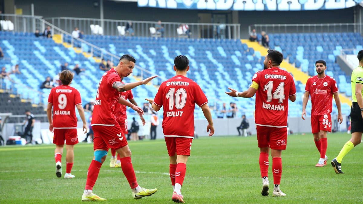 Ankara Keçiörengücü, 1. Lig'in 13. haftasında deplasmanda Adana Demirspor'u 7-2'lik